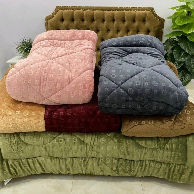 Chăn Lông Cừu Chữ Vạn Cao Cấp 6