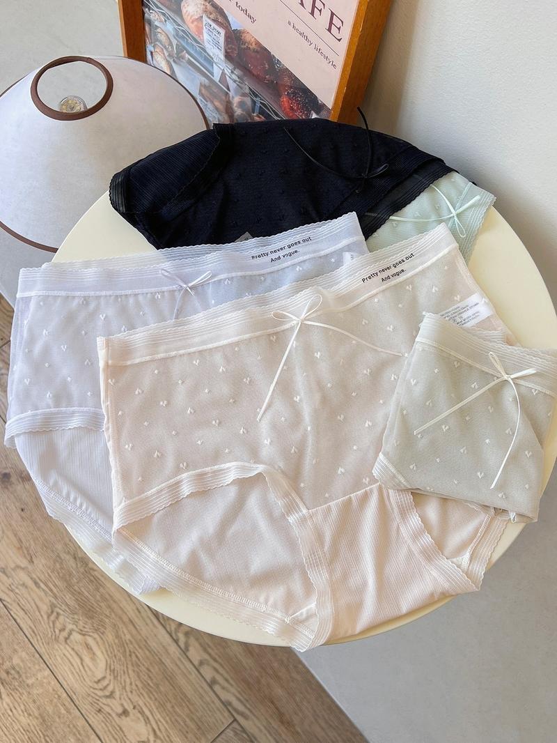 Product Introduction of [Queen's Studio] 3pcs/set Ice silk cool underwear, women's mid-waist lightweight breathable lace briefs,7A antibacterial bottom crotchy mesh panties 2