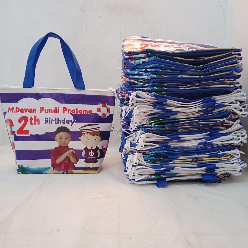 Tas Ulang tahun model perahu zipper isi 30 pcs menggunakan bahan banner frontlite dan Kain spunbond 3