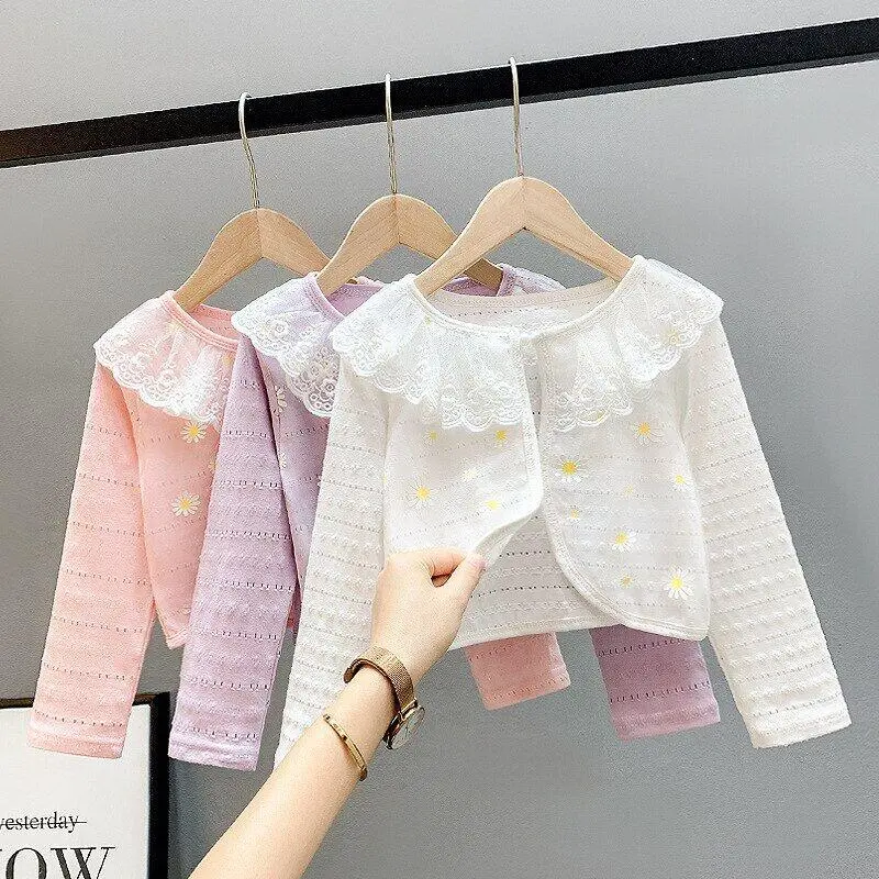 Áo khoác nhẹ ren hoa thông hơi cho bé gái 10-23 kg
