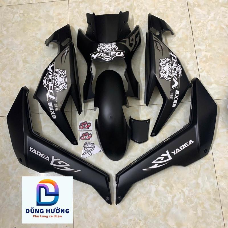 bộ nhựa bóng 8 món lắp cho xe điện X-men, dùng mặt lạ bi cầu hoặc zinpat (có mặt lạ sợi đốt nếu cần) tặng kèm ốc dàn áo (kèm Tem hổ, Tem số 7, team chỉ đỏ, tem ý...) Phụ Kiện Phụ Tùng