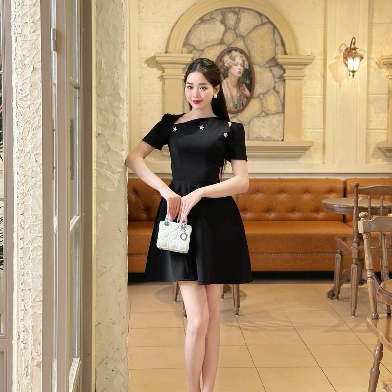 Váy thiết kế ngắn tay CELINA phiên bản tay cộc