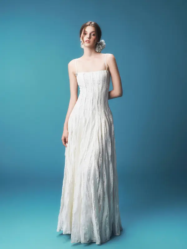LILAH DRESS - Đầm ren dài đính đá 0