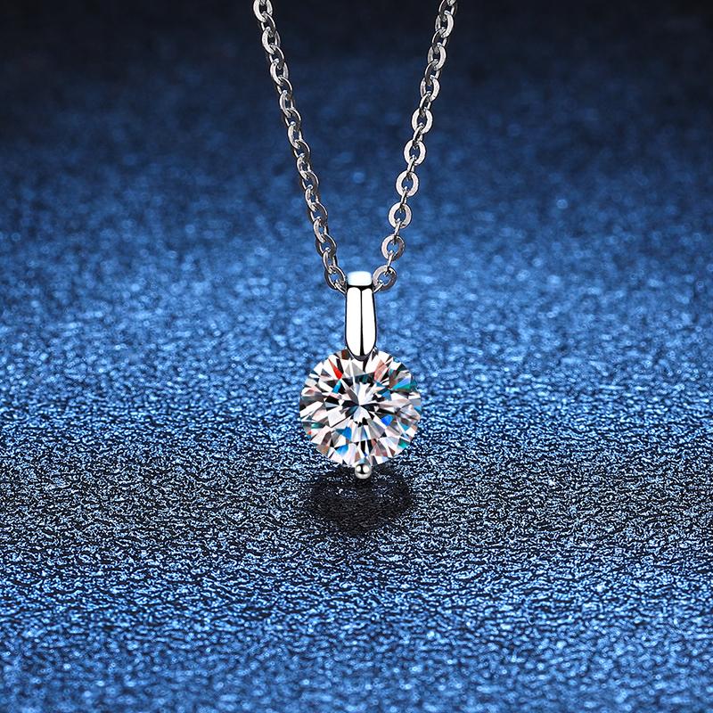 XL77  S925 Sterling Silver Pendant Clavicle Chain Diamond Necklace Classic Simple 1 Karat D Color Moissanite Items ဘယက်  ဆွဲကြိုး925 jew erly tsavorite moissanite fine  jewelry promise  ring diamond  ring promise  ring atta  jewelry silver  925 7