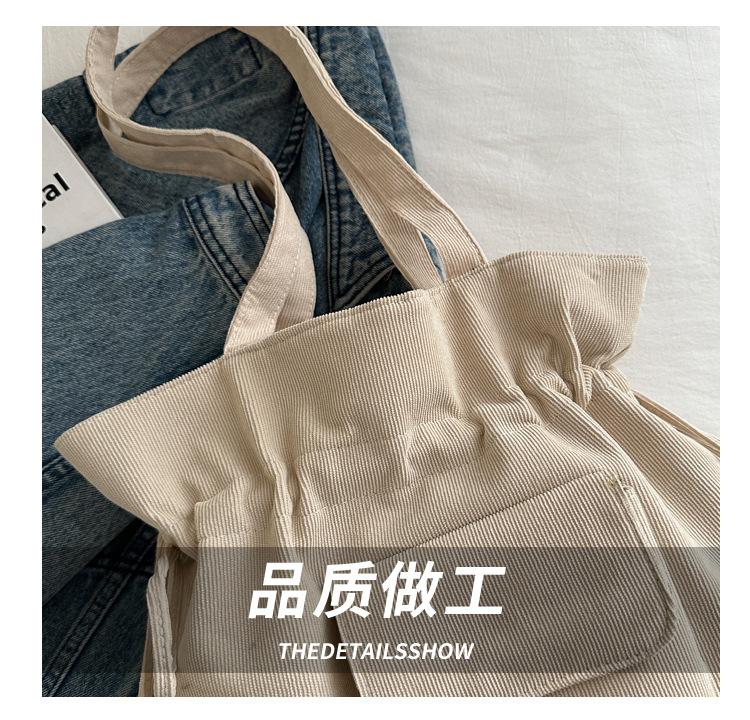 Product Introduction of New Korean Style Simple Shoulder Bag for Women with Drawstring Design, Fashionable Niche Commuter Underarm Bag, Elegant Versatile Handbag 4