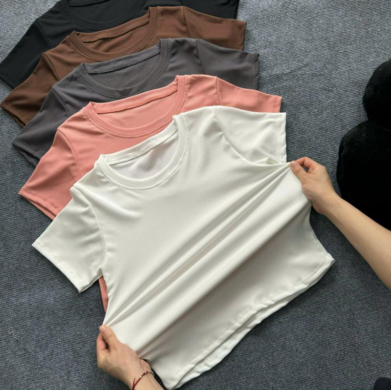 Product Introduction of Áo Thun Bigsize Nữ Tay Ngắn Cổ Tròn Tay Ngắn Chất Tăm Mềm Mịn Trơn Form Basic  - G244 Top Women 25