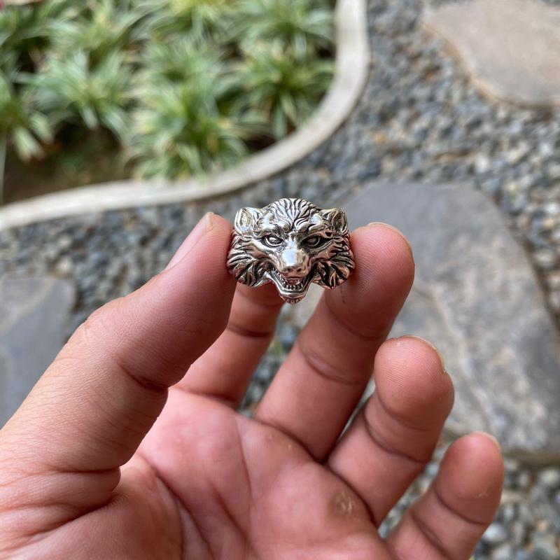Cincin Kepala Serigala Bertaring /  Cincin Pria VIKING Punk Unik Keren / Adjustable Nordic Wolf Head Ring For Men Resizeable Import / Cincin Serigala Laki Laki / Cincin Titanium Stainless Steel Anti Karat / Cincin Metal Rock N Roll Hewan Cowok Gaul Impor 6