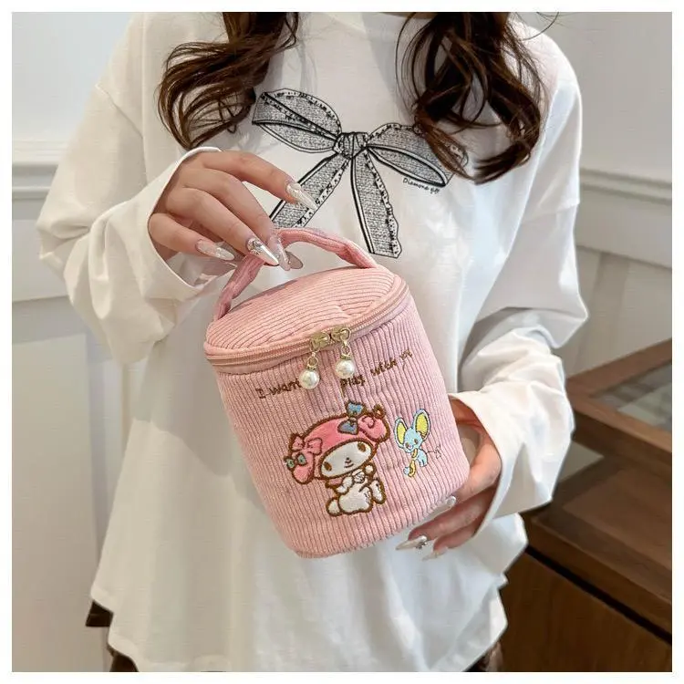 (NEW) TAS KOSMETIK LUCU/TAS EMBER/TAS SERBA GUNA/TAS PENYIMPANAN KARAKTER KUROMI,CINAMOROLL,MELODY 7