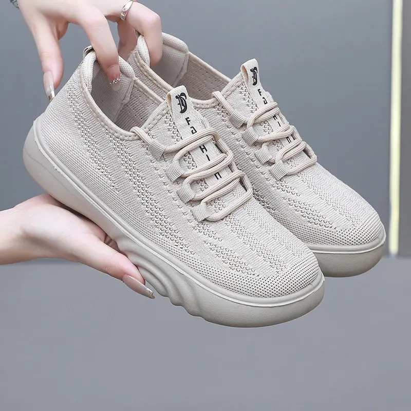Leisure Soft Bottom Mom Shoes Knit Breathable Pumps Comfortable Wide Foot Leisure Sneaker Lightweight Non-Slip Mesh Surface Shoes