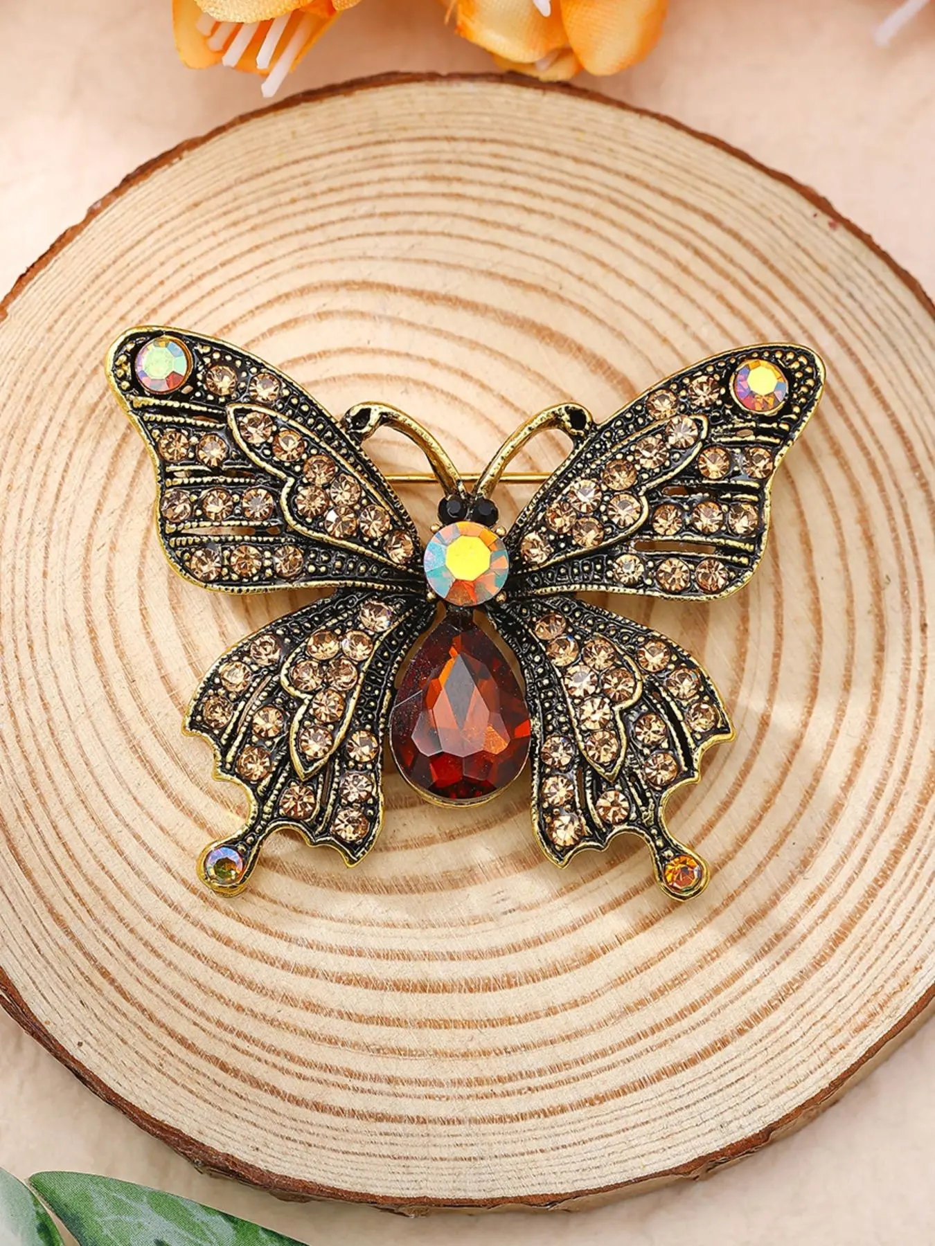 Vintage Butterfly Design Brooch, Rhinestone Decor Clothes Brooch, Fashion Accessories for Women & Girls, Trendy All-match & Exquisite Brooch for Birthday Gift, Jewelry