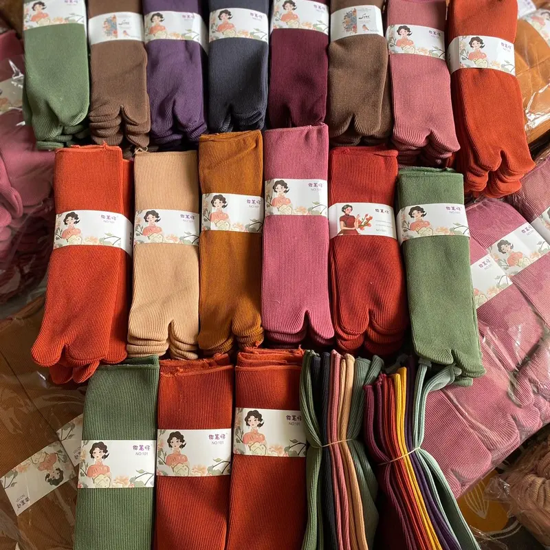 SET 5 ĐÔI TẤT VỚ GÂN MÀU LÓT LÔNG NỈ DÀY Ủ KEM CHỐNG NẮNG. Tất lót lông size dài tới bắp chân 2