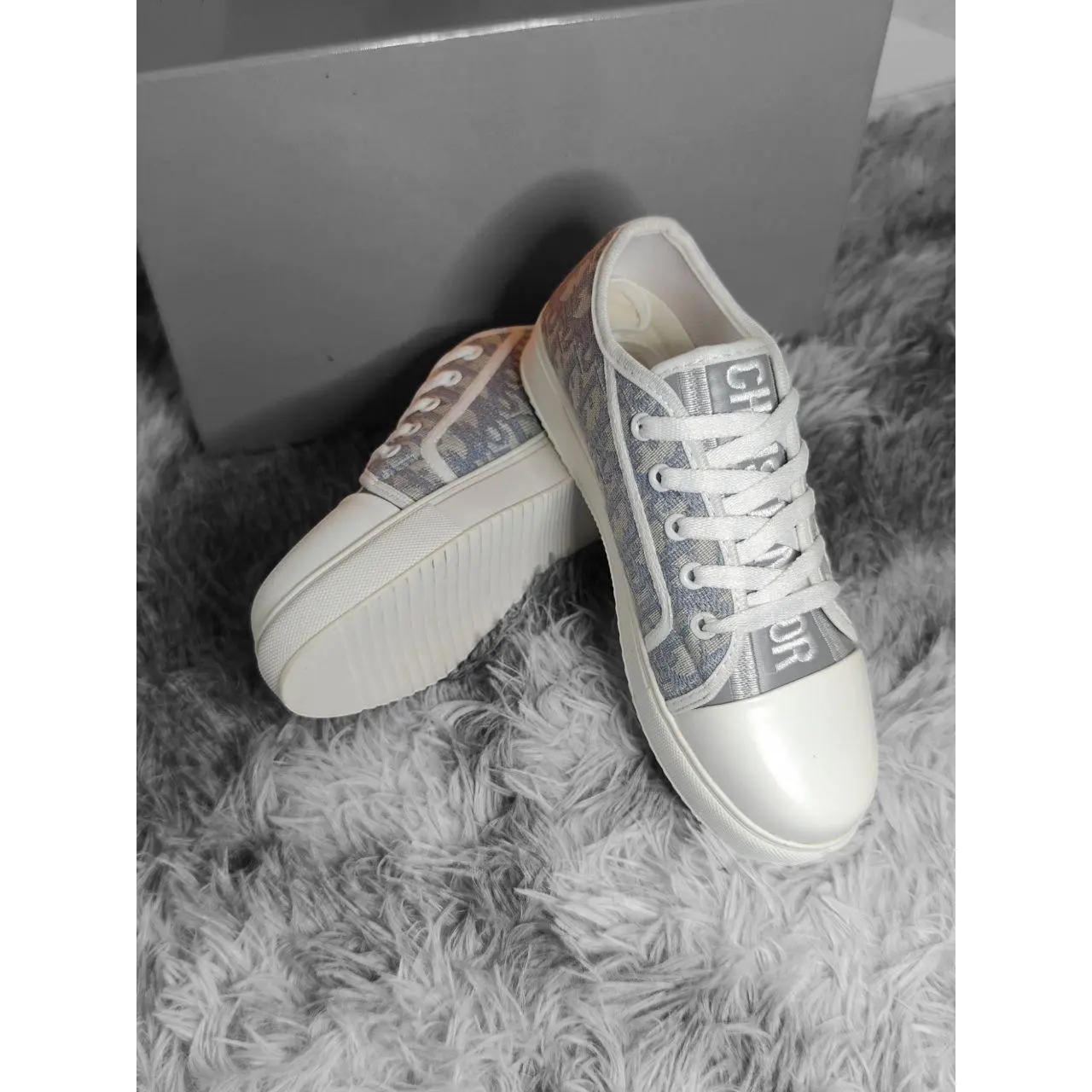 FREESHIP - Giày Sneaker Nam Nữ Màu Ghi Xám Ảnh Thật Shoes - Đế Bằng - Tết