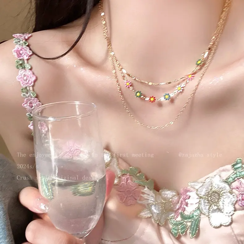 Necklace for Women Summer Dopamine Colorful Daisy Necklace for Women Ins Style Niche Design Clavicle Chain Fresh Temperament Versatile Choker