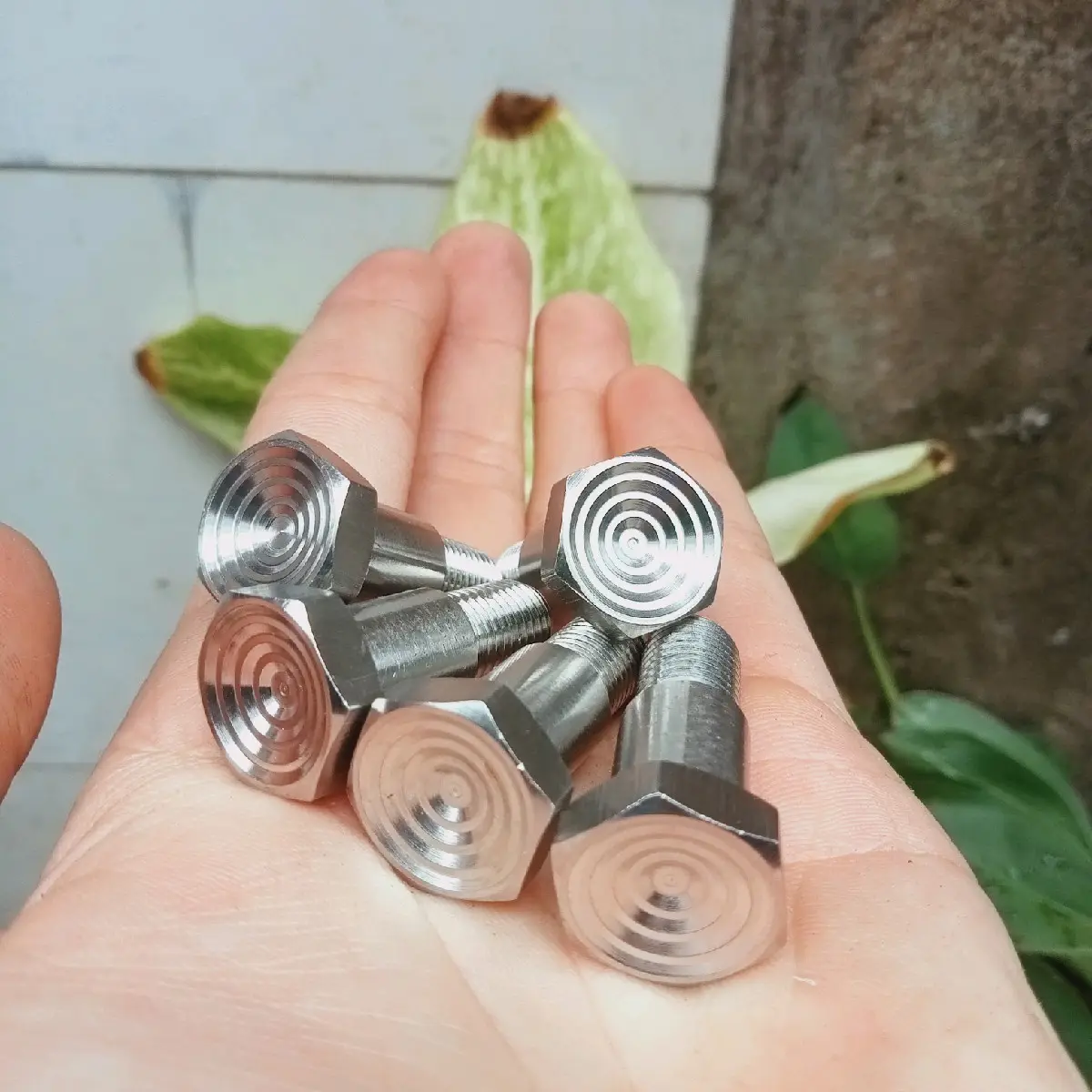 Ốc chống ngiêng cho Yamaha và Honda 8li 10li