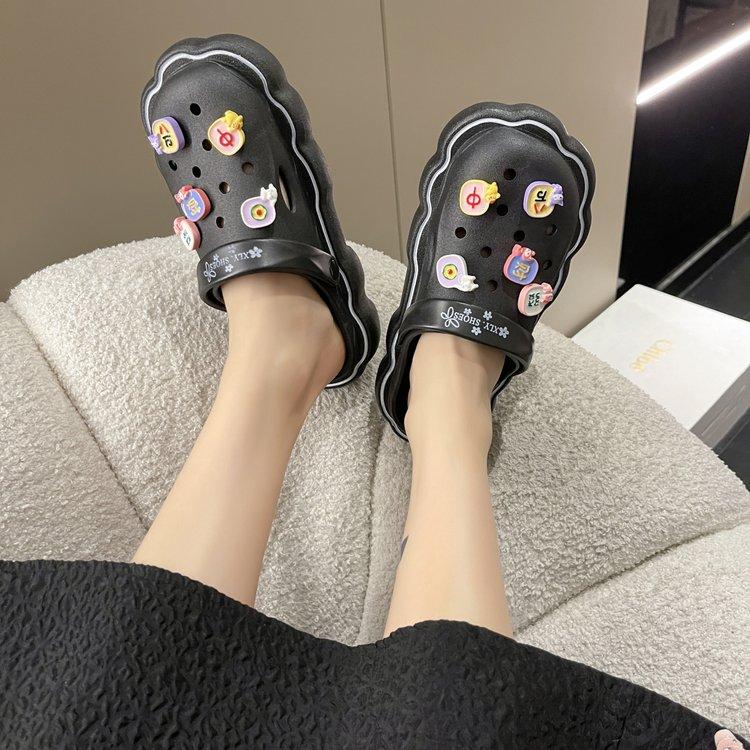 Product Introduction of Hole Shoes Eva Women's Platform plus Height Increasing Summer Outer Wear Closed Toe Non-Slip Deodorant Cartoon New Cool Beach 6