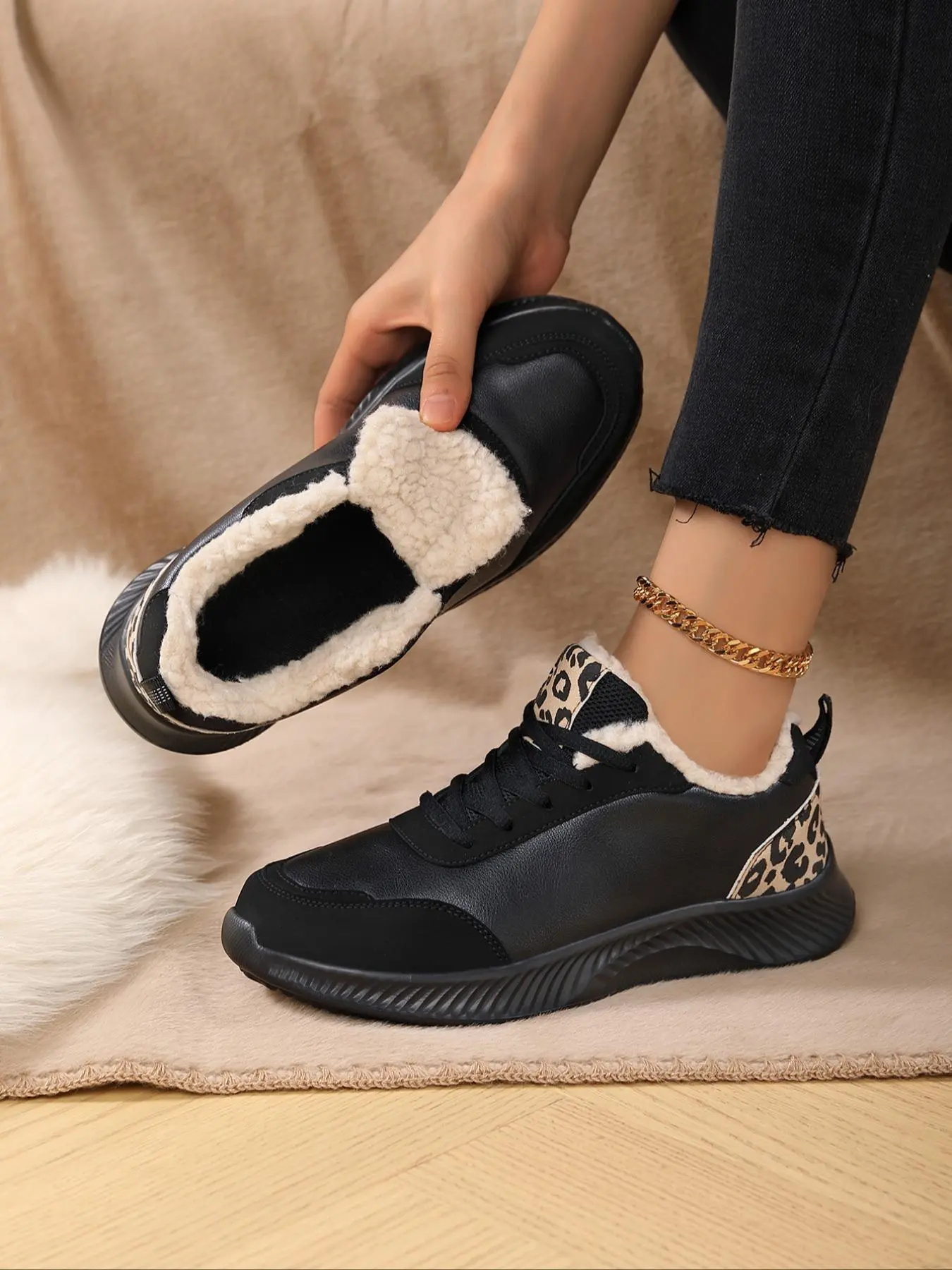 Women's Fashionable Lace Up Low Top Sneakers, Casual Comfortable Breathable Sports Running Shoes, All-match Basic Shoes for Daily Wear
