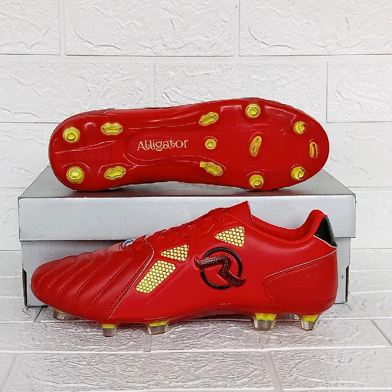 Sepatu Bola Alligator Roguns Free kaos kaki dan deker Set Uniseks Nyaman Boots 7
