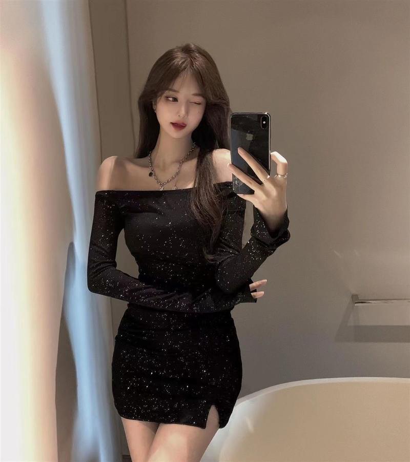 Product Introduction of Váy Trễ Vai, Ôm Sát Nữ, Dài Tay, Đính Kim Cương, Váy Bodycon Bất Đối Xứng, Đầu Thu, Hàng Mới Về, Váy Đen, Năm 2025 6