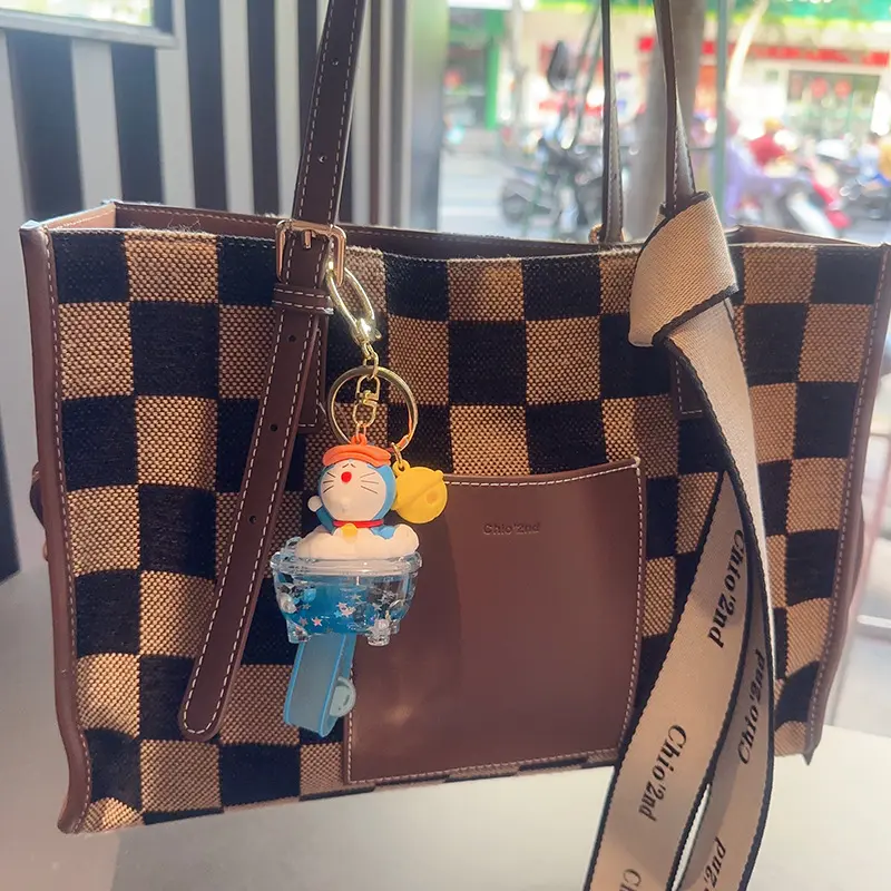 Móc chìa khóa mô hình Doraemon Doremon Tắm bồn PVC cao cấp siêu dễ thương cute QT0023 5