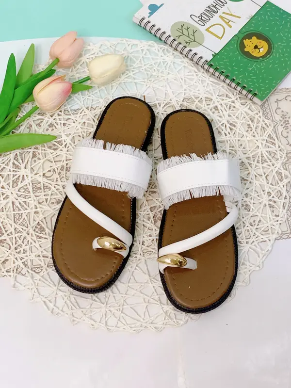 Dép nữ xỏ ngón đính khuy quai ngang tua rua thời trang Nhung DéP Shoes Jean Đế Bằng 3