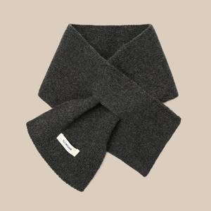 2025 พร้อมส่ง 2 ผ้าพันคอฤดูใบไม้ร่วงฤดูหนาวใหม่ ผ้าพันคอถักสไตล์เกาหลีที่หลากหลาย สีพื้น ผ้าพันคออบอุ่น แฟชั่นหรูหราขั้นสูง