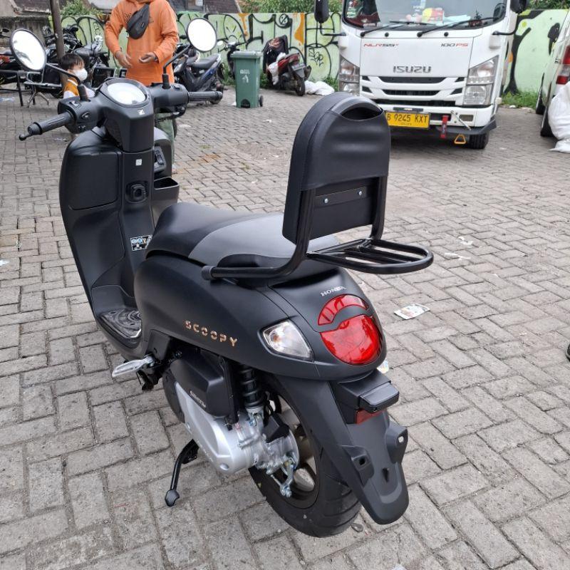 Sandaran Jok Belakang Scoopy Terbaru 2024 2025 Busa Tebal Empuk 0