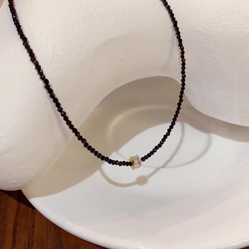 Product Introduction of Dây chuyền xương đòn hình trụ Zircon pha lê đen phong cách Ngọt Ngào ngầu cá tính Vòng Cổ dễ phối đồ Thời Trang Ins Cao Cấp Cho Nữ 6