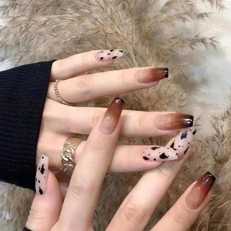 Product Introduction of 24Pcs Fake Nails Set Light Luxury Flashing False Nails French Wearable Nails Removable False Nails 23