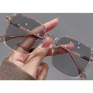 Kacamata Photochromic Wanita Desain Kekinian Bentuk Persegi