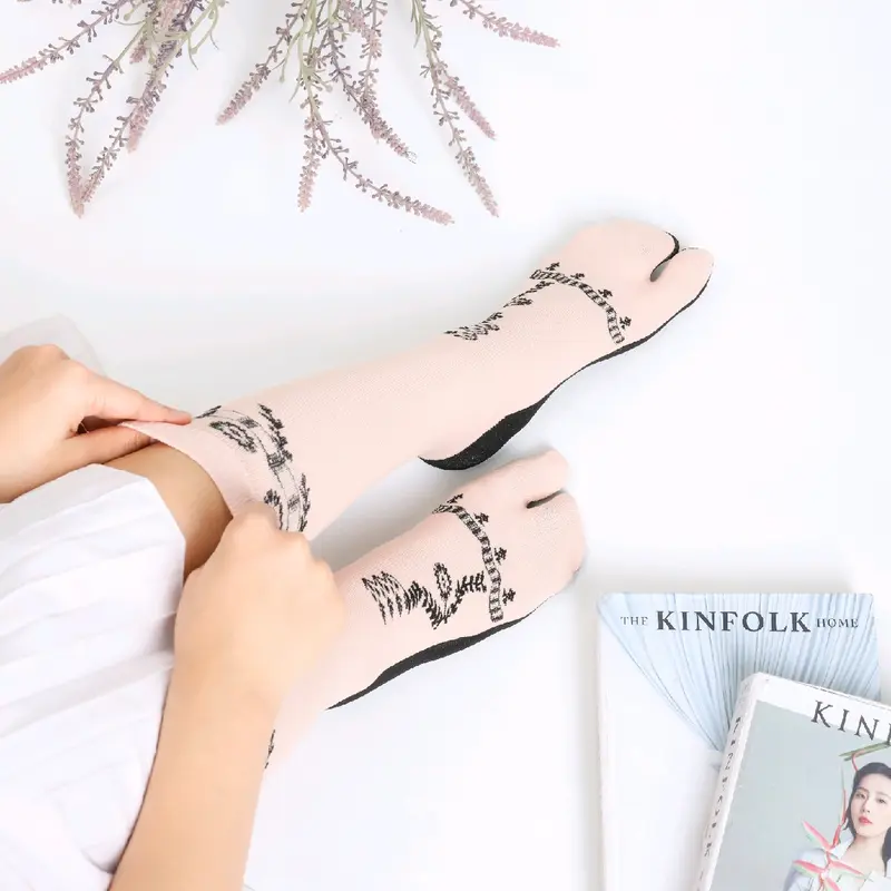 Lusinan kaus kaki muslimah motif Kiri Kanan panjang L sebetis / kaos kaki jempol / kaos kaki wanita muslimah dewasa / nylon spandek 100% / kaos kaki tawaf umroh Coklat dan banyak warna 1
