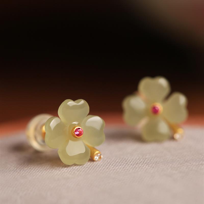 1 Pair Charming Green Jade Leaf Stud Earrings Female Elegant Plant Design Earstud Accessries 6