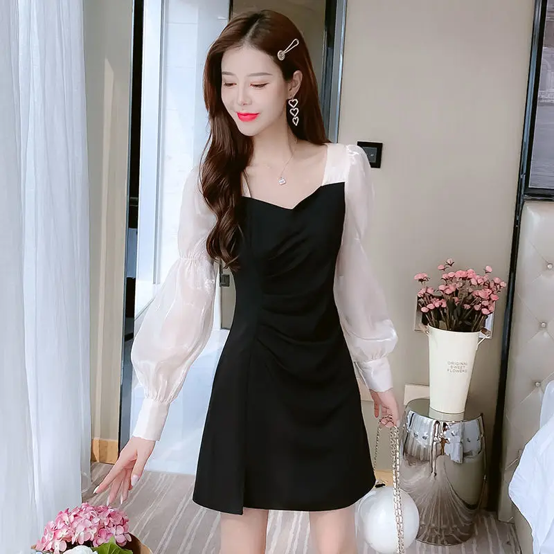 Váy Dài Tay Cho Nữ, Mùa Xuân Và Mùa Thu, Váy Nhỏ Màu Đen Hợp Thời Trang Mới Với Eo Thon Gọn