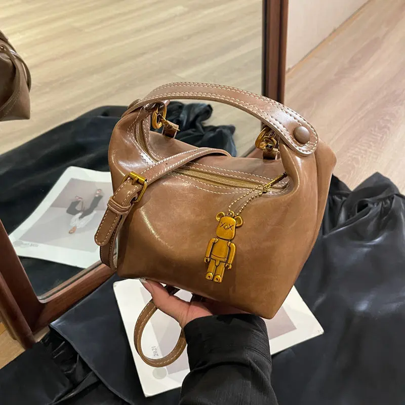 Túi Xách Đeo Chéo Thời Trang, Cỡ Nhỏ Đẹp Trai, Dung Lượng Lớn, Thích Hợp Cho Mùa Thu Và Mùa Đông, Thiết Kế Giống Như Đám Mây Mới, 2023