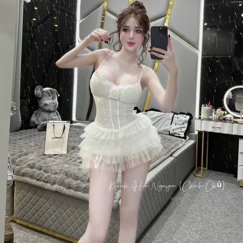 ️Đầm hai dây viền ren nhún tùng nhiều tầng đính hoa siêu xinh 2