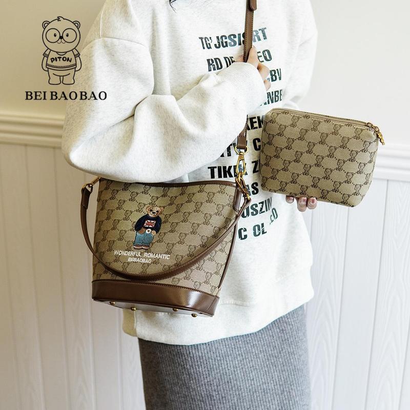 Túi xách nữ sét 2 món họa tiết gấu thêu kèm ví  nhỏ thời trang hàng quảng châu cao cấp AU2436