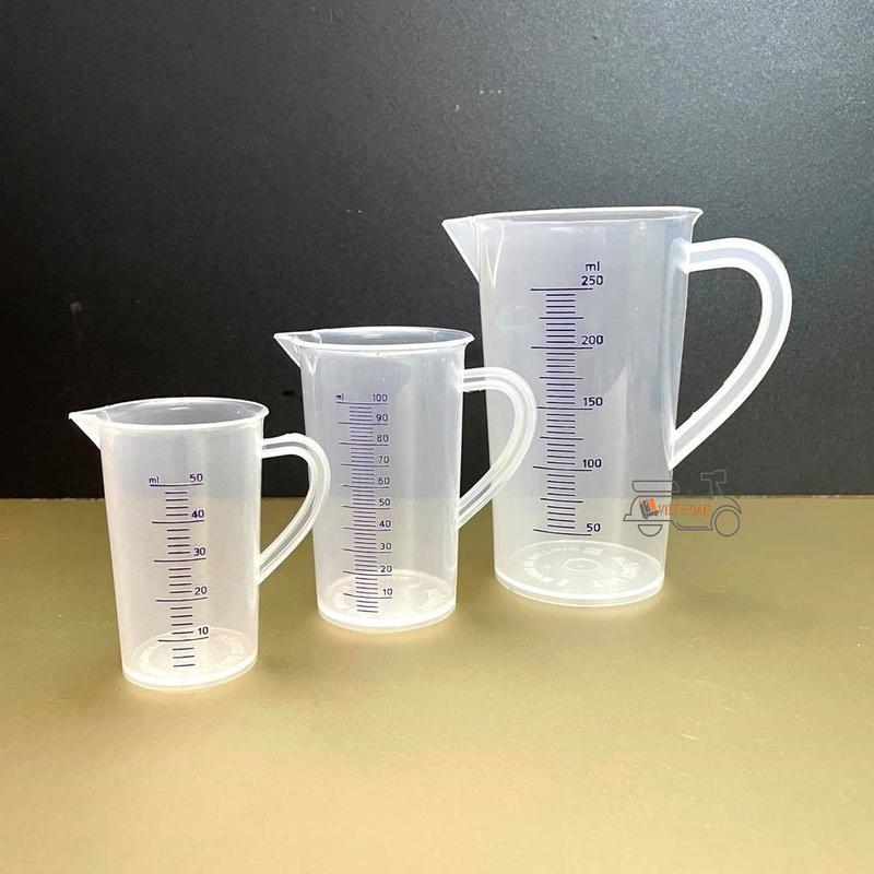 V- COMBO 3 LY Ly Ca ĐONG ĐỊNH LƯỢNG PHA CHẾ 3 dung tích 50 100 250 ml. Chất liệu NHỰA DÀY VẠCH ĐỊNH LƯỢNG I