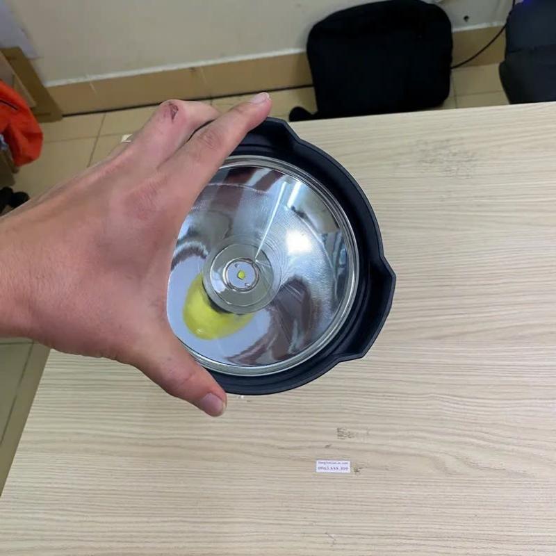 Đèn pin cầm tay siêu sáng 591 pha to chiếu cực xa, bóng led P70 cao cấp 7