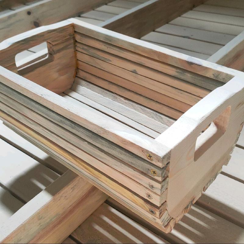 Một chiếc khay để trái cây tươi trong tủ mát 3