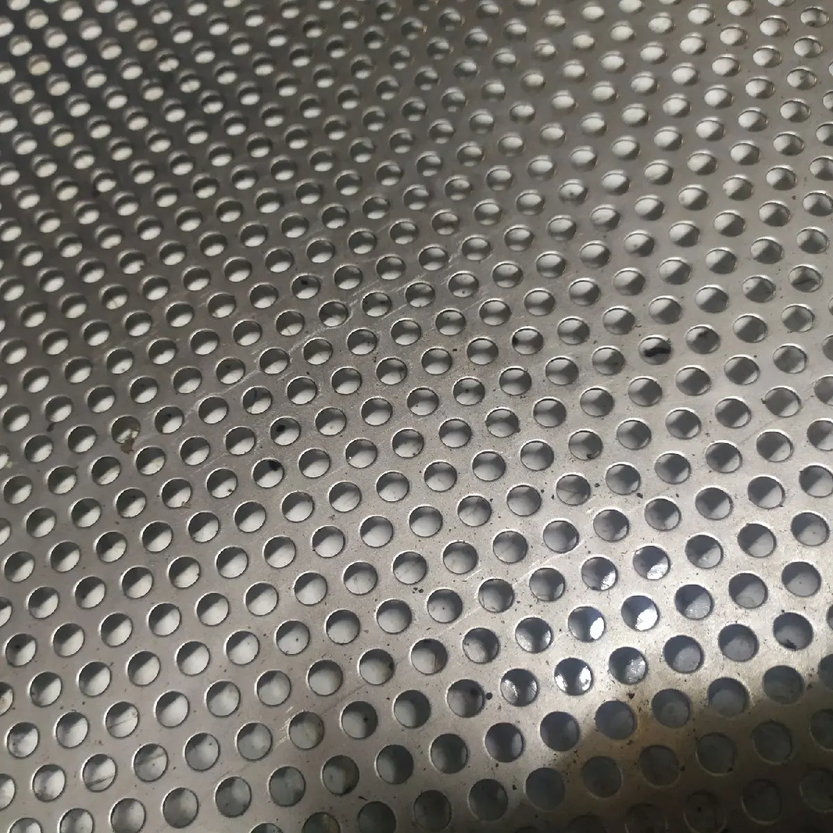 plat ram speaker lubang 5mm ukuran 60cm x 120cm Accessories