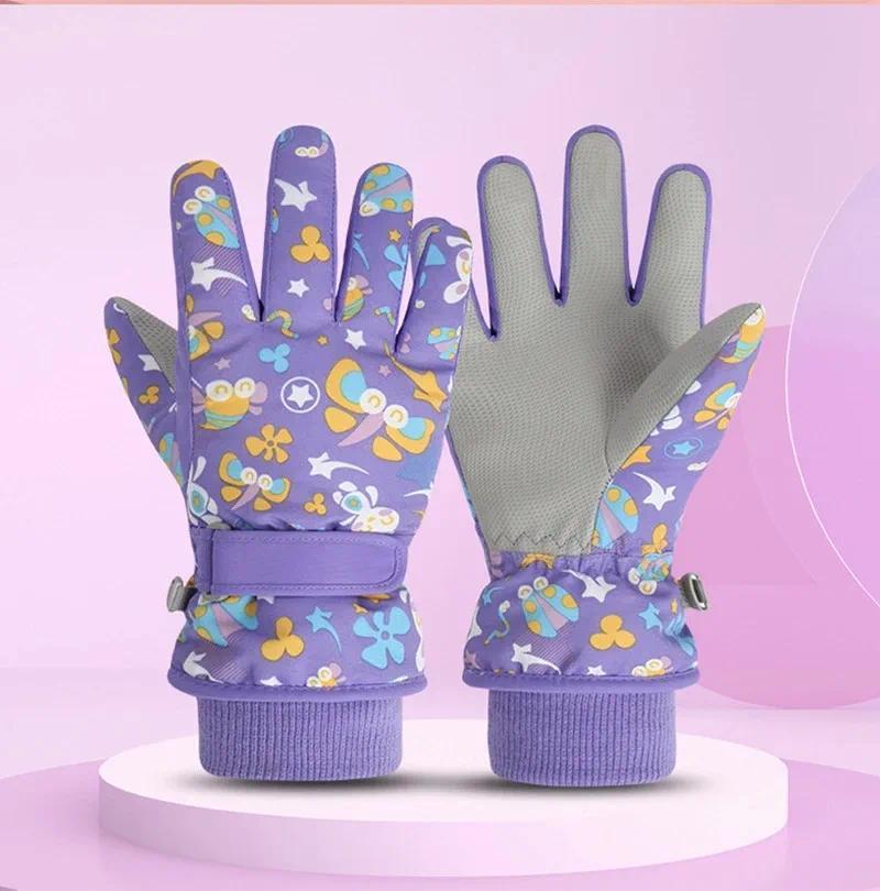 Product Introduction of Outdoor Children's Skiing Gloves Winter Warm Windproof Glovess Cartoon and Velvet Waterproof Riding Gloves Guantes Para El Frio 16