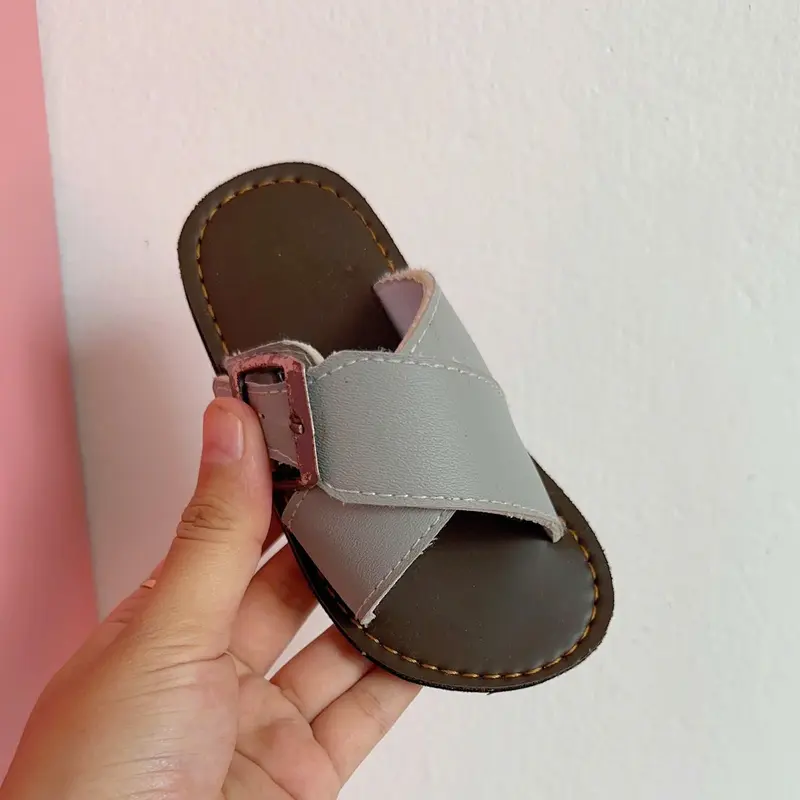 Dép Da lê(Fom nhỏ chân gầy tăng 1sz chân bụ tăng 2 sz) cho bé trai và gái sz 21-35 phong cách thời trang hottrend dễ đi dễ sử dụng 7