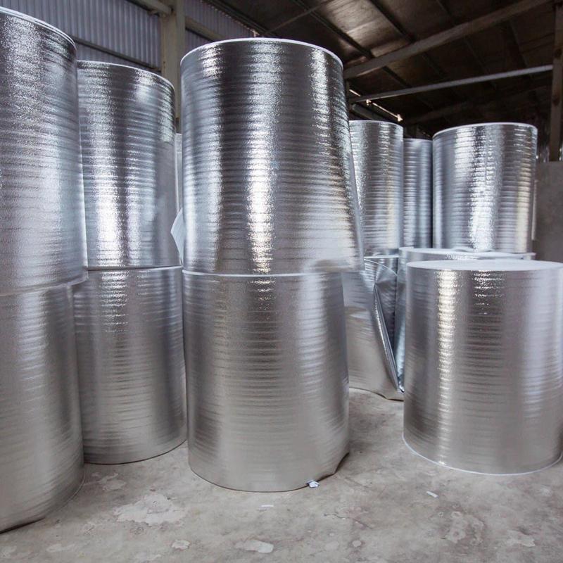 Xốp Cách Nhiệt 3mm x 1m x 50m 1 lớp bạc chống nóng mái tôn quý khách vui lòng đặt 1 cuộn cho 1 đơn hàng ạ