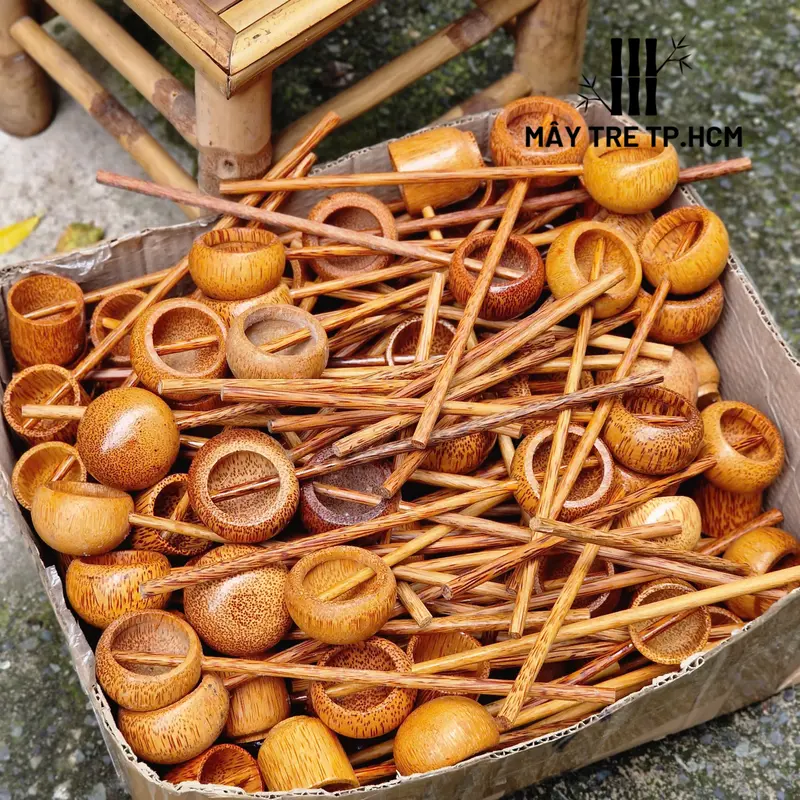 Cống múc rượu bằng gỗ dừa bến tre, gáo múc rượu, gáo múc nước trang trí chụp hình làm decor 6