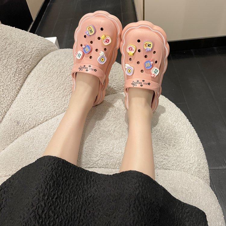 Product Introduction of Hole Shoes Eva Women's Platform plus Height Increasing Summer Outer Wear Closed Toe Non-Slip Deodorant Cartoon New Cool Beach 11