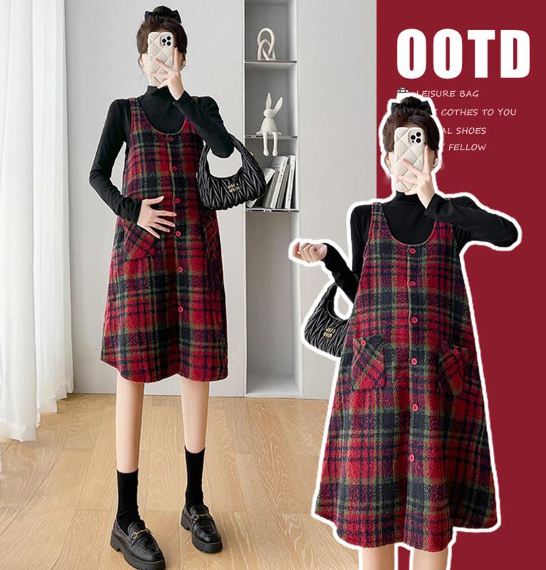 Young Mom | Set yếm bầu Y525 gồm áo len + yếm dạ chất dày dặn ấm áp mùa Đông, kiểu dáng sang trọng Thai sản Thai kỳ Thoải mái Váy Bầu Đầm Bầu Voi Sandal Kem