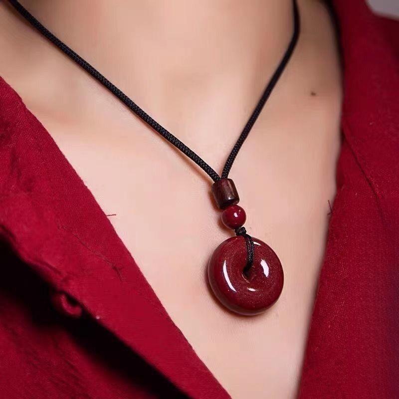 Vòng cổ Curnabar của Pendant May mắn trong suốt quá trình Curnabar Women Nữ 1