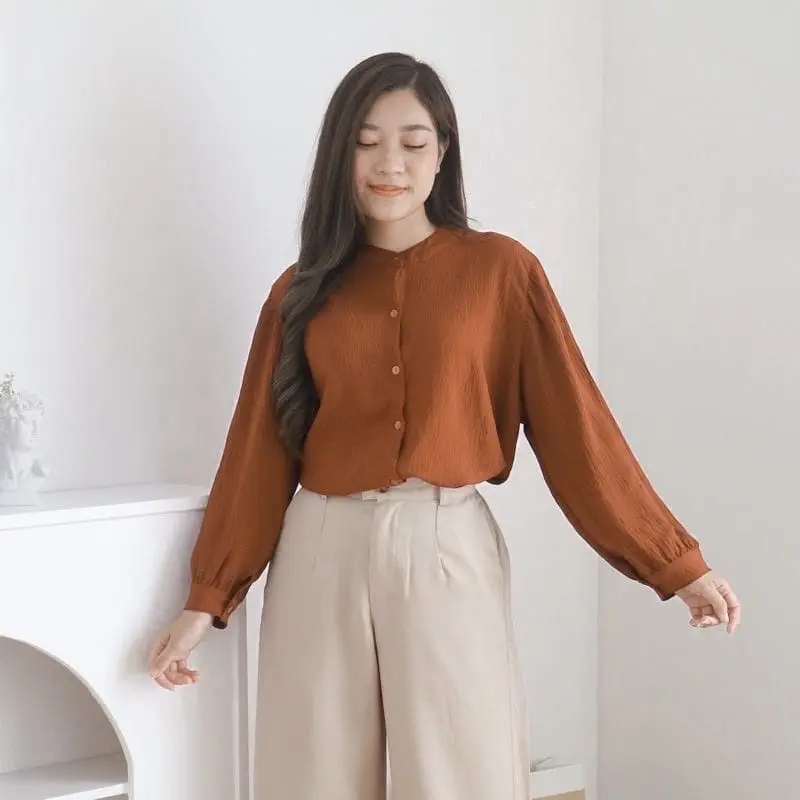Kemeja Blouse River Oneck Airflow Bahan Crinkle Wanita 3