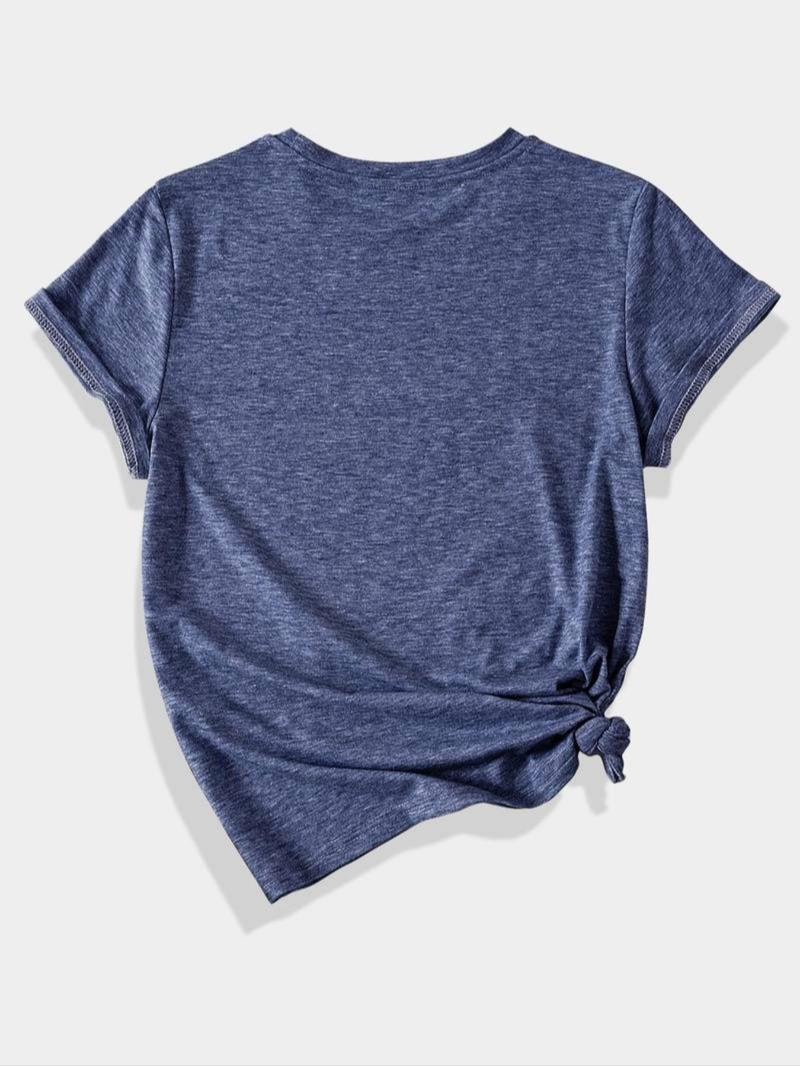 Product Introduction of Plus Size 80s & 90s Made Me Letter Print Round Neck Tee, Casual Short Sleeve Crew Neck T-shirt for Summer, Women's Plus Clothing for Daily Wear 7