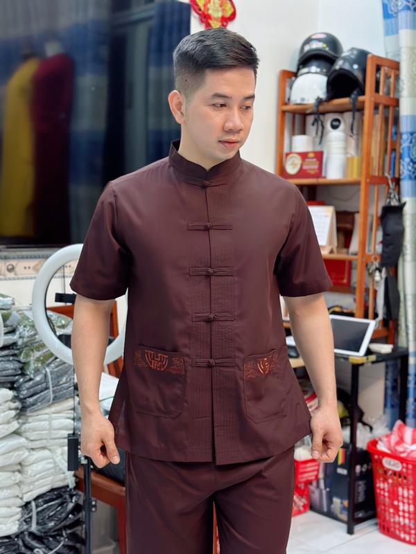 BỘ PHÁP PHỤC DÀNH CHO NAM - MẪU LÃNH TỤ THÊU TÚI - TAY NGẮN - VẢI KATE Áo Menswear Sơ Mi