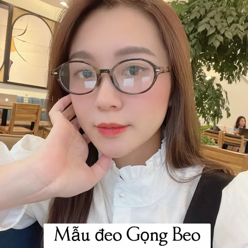 Kính mắt Daily-KM94-Dáng Oval trend y2k yêu thích,chất liệu nhựa Cao cấp,chống UV và ánh sáng xanh phù hợp với mặt nhỏ 2